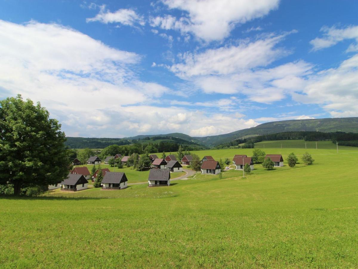 Holiday Home Holiday Hill 47 By Interhome Cista  Экстерьер фото