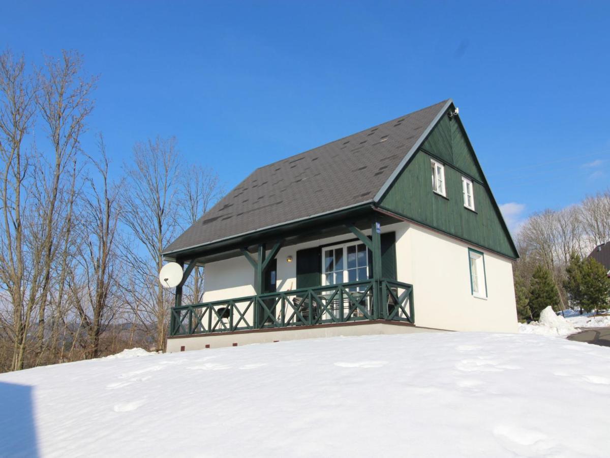Holiday Home Holiday Hill 47 By Interhome Cista  Экстерьер фото